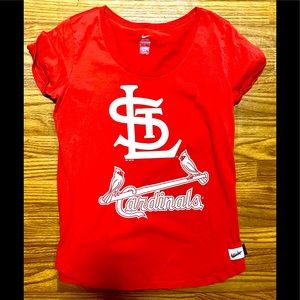 Nike St Louis Cardinals Women’s size Large shirt sleeve tee